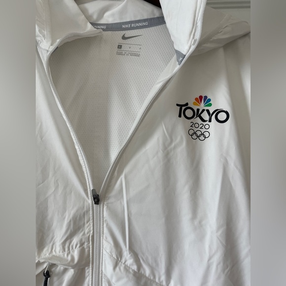Nike Running Jacket - Picture 2 of 3
